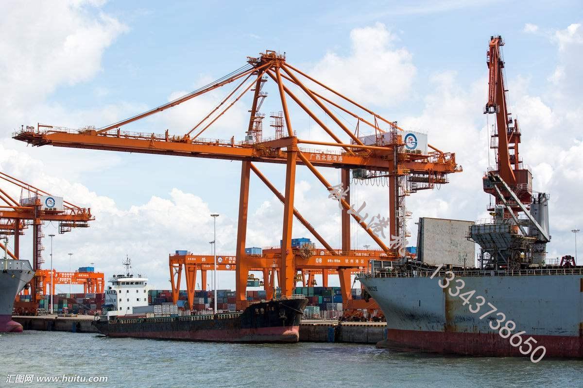 湖南衡陽(yáng)岸橋廠家岸橋工作起來(lái)效率高，節(jié)省空間